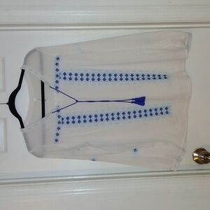 Passport long sleeve blouse